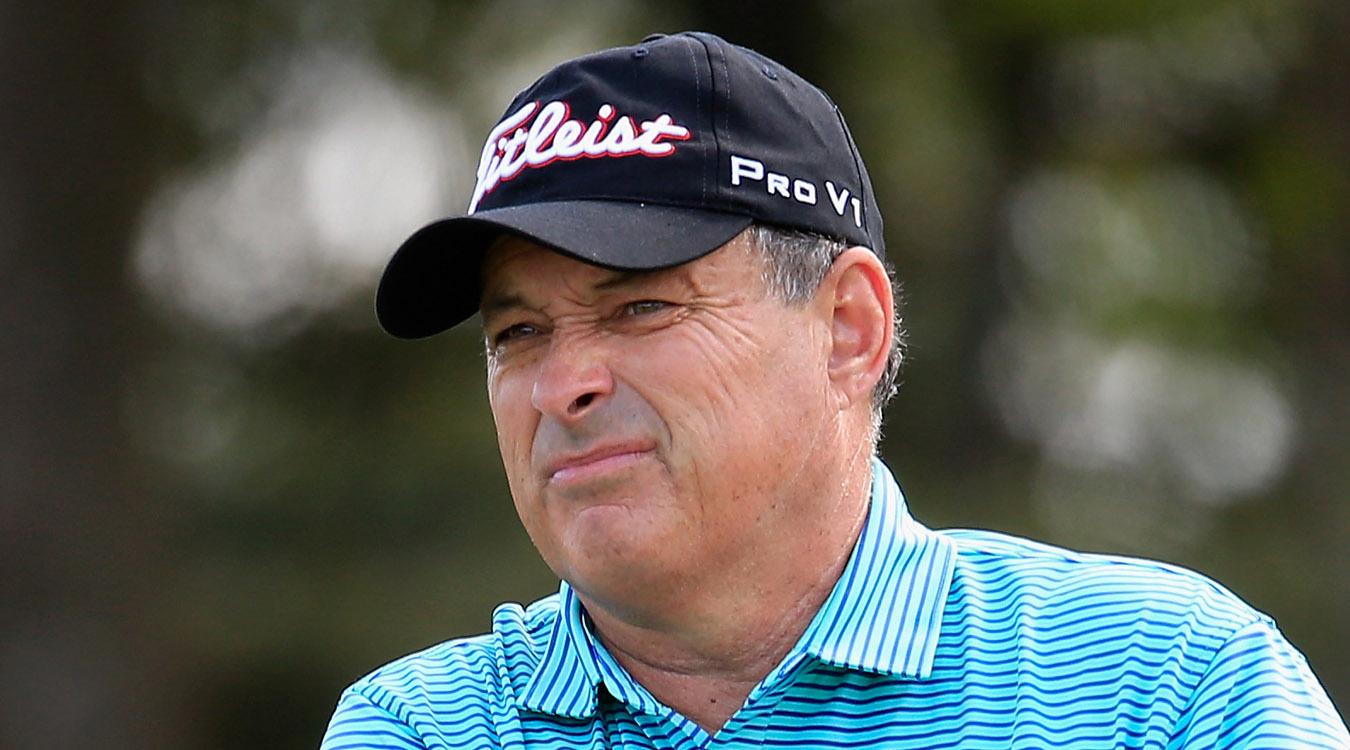 loren-roberts-golfer-titleist