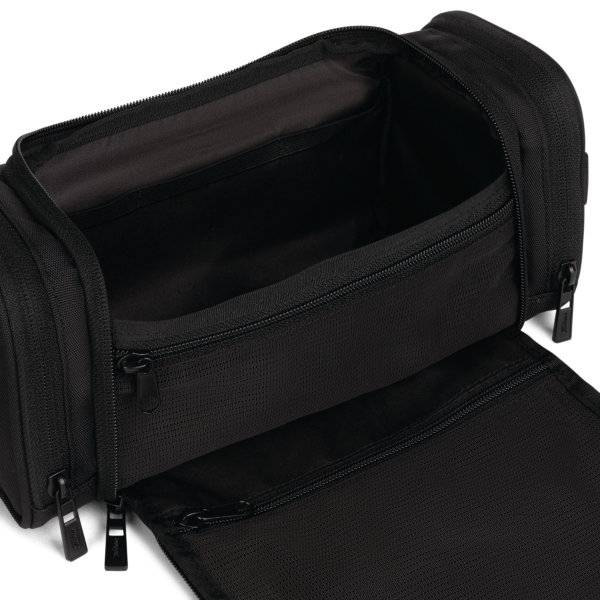Titleist Players Collection Hanging Toiletries Bag