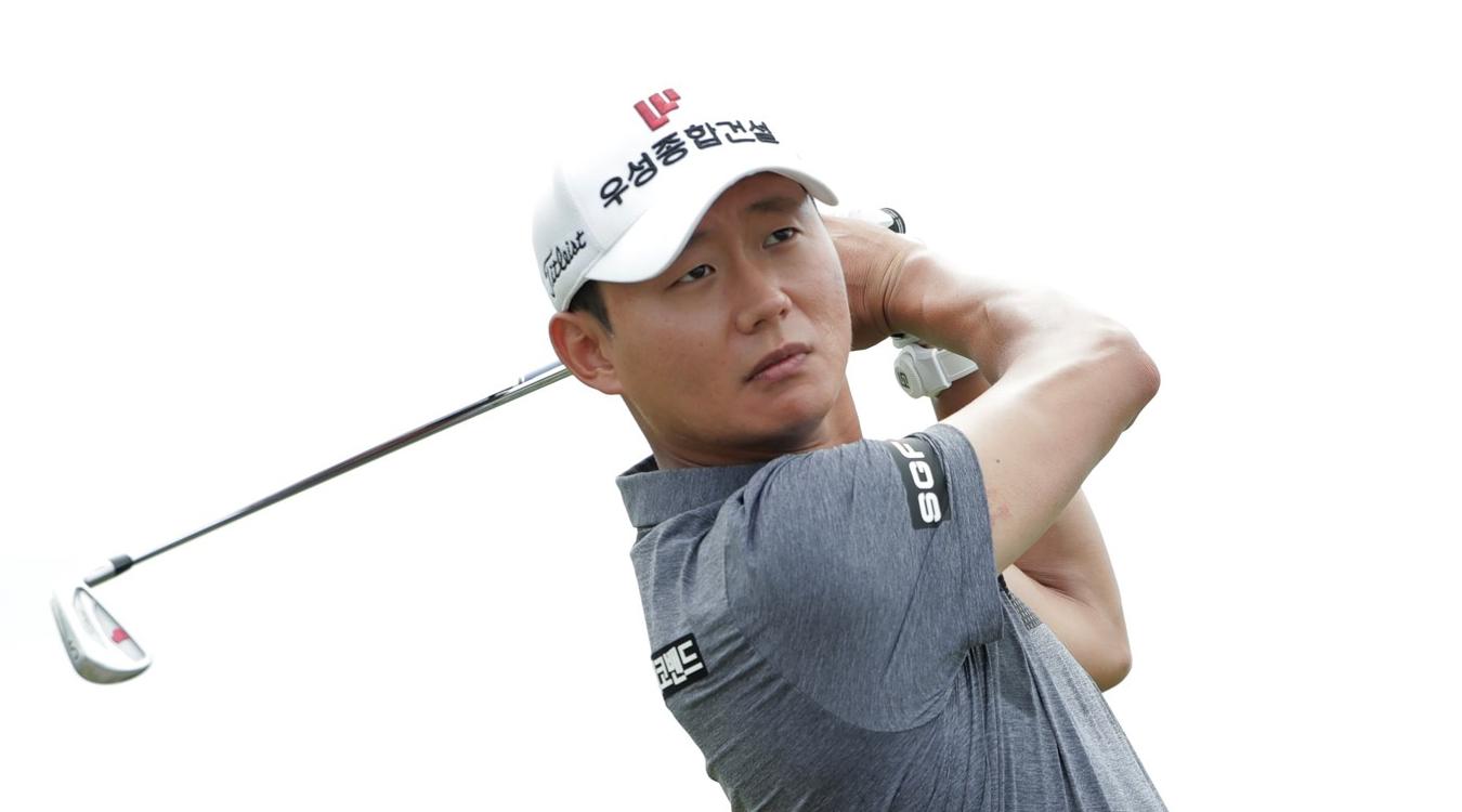 Jae-woong Eom, Titleist Golf Ambassador
