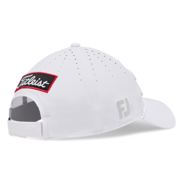 2026-Tour-Breezer-White-Marble-04