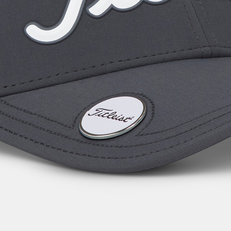 Ball Marker Magnet System with Ball Marker