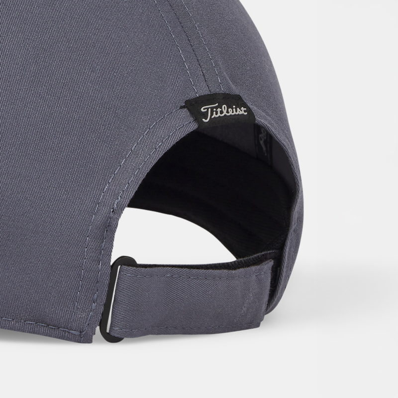 Easy-Adjust Velcro Closure
