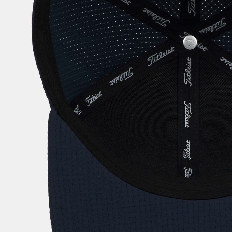 Lightweight, Antimicrobial, Moisture-Wicking Sweatband