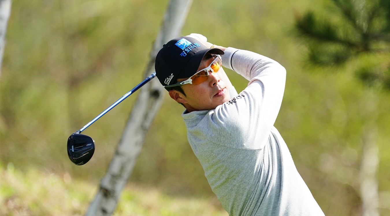 Joo Yeob Baek, Titleist Golf Ambassador
