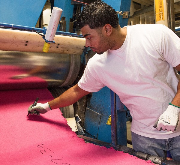 ทักษะ และความภาคภูมิใจ ของพนักงานของเรา ที่จะสร้างผลิตภัณฑ์ Titleist ให้มีคุณภาพสูงสุดอย่างสม่ำเสมอ สำหรับนักกอล์ฟทุกคน