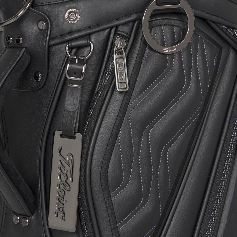 Premium metal hardware including an exclusive Titleist bag tag
