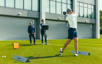 Pro V1<span>x</span> Left Dash Golf Ball