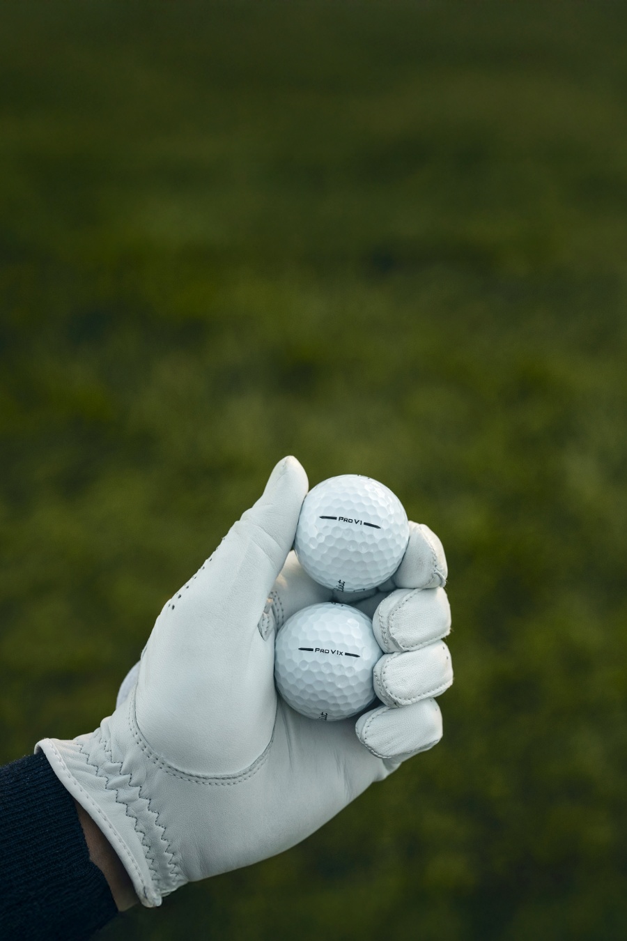 Pro V1 Pro V1<span>x</span> ball photo