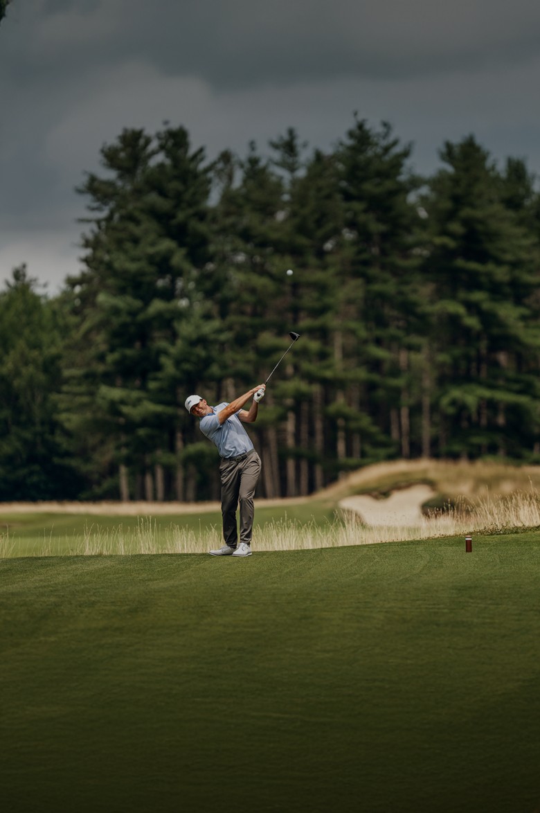 Pro V1<span>x</span> Left Dash background