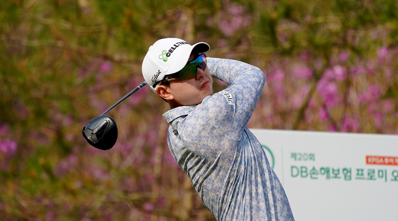 Jun-Hyung An, Titleist Golf Ambassador